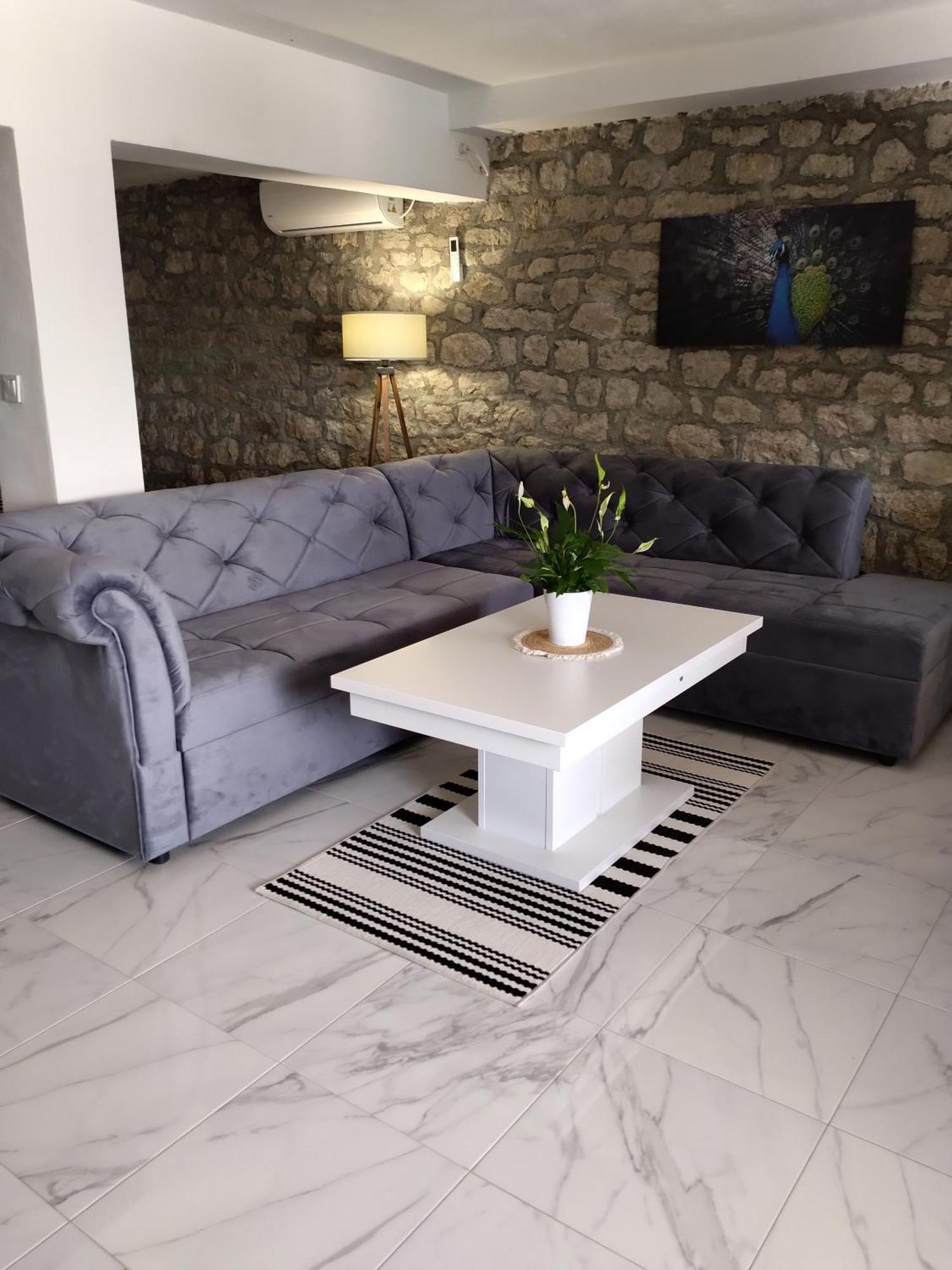 Apartmani Dumezic Bar Habitación foto
