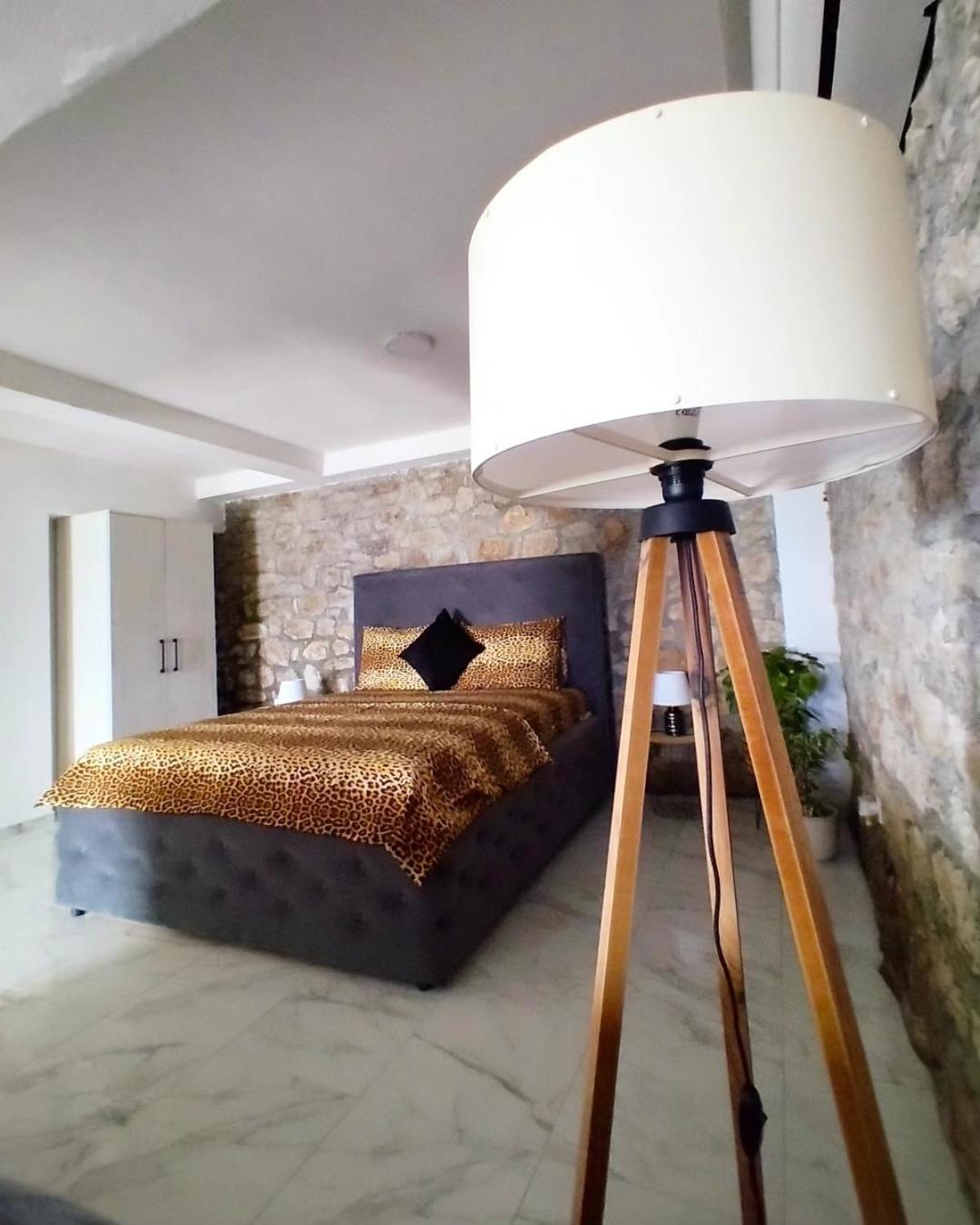 Apartmani Dumezic Bar Habitación foto